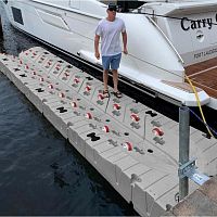 Floating dock modularjet-ski drive-onfor marinas