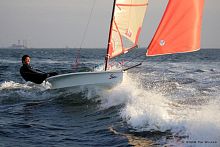 Single-handed sailing dinghy STEALTHskiffregattacatboat