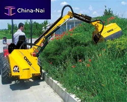 Tractor-mounted mower RIVER COMPACT seriesfor runway