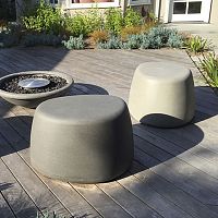 Contemporary stool PEBBLEconcreteglass fiber reinforced concretecantilever