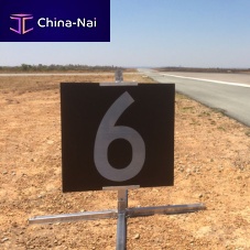 Information sign staticfor runwayilluminated