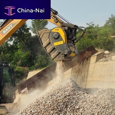Crusher bucket BF60.1 S4for excavators