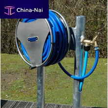 Water supply pedestal MH7for dockswith hose reel