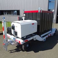Self-propelled refueller C900 serieswith lift platformfor airport