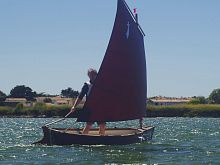 Single-handed sailing dinghy Lascar du Toul�Rudouble-handedrecreationalcatboat