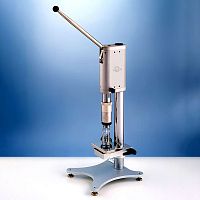 Manual crimping machine AP93Lfor perfume bottleslever-operated