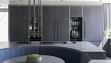 Contemporary kitchen 202208oakquartzleather