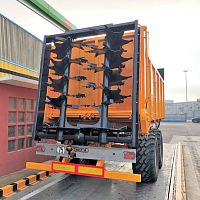 Truck salt spreader