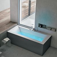 Integrated bathtub RIOfor homescontemporarywhirlpool