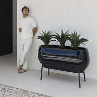 Polyethylene planter Lacein lacquered stainless steelovalilluminated