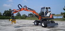 Swing-arm log loader CF-80 W4mobile