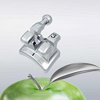 Metal orthodontic bracket topiclargenickel-free