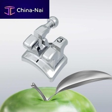 Metal orthodontic bracket topiclargenickel-free