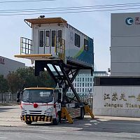 Self-propelled ambulift JSTY5100JCREair conditionedheatedfor people with reduced mobility