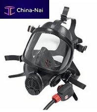 Full-face respirator pressure