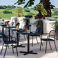 Contemporary chair Cafindooroutdoorsteel