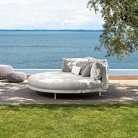 Contemporary daybed SLAM fabricaluminumgarden
