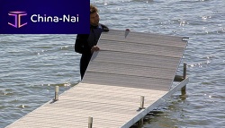 Modular dock Vers-A-Dockmooringfor marinaspiling-supported