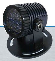 Infrared floodlight for airport
