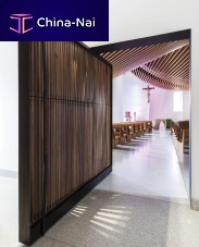 Interior door St. Mary Chapel - USAwalnutsteelpivoting with offset axis
