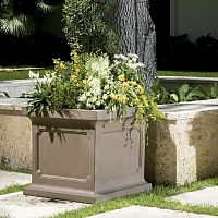 Plastic planter ESTATEsquaretraditionaloutdoor