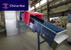 Modular conveyor belt for the recycling industry