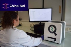 Absorbance microplate reader Zymocubefor molecular biology96-well