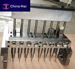 Multi-cavity injection blow mold DDW-IBM-4for the packaging industry