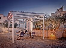 Self-supporting pergola PARTERRE : RAIN COVERaluminumwith mobile slatsmodular