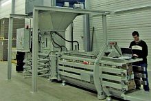 Horizontal baling press front-loadingfor cardboardfor paper