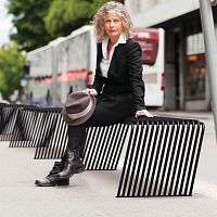 Contemporary stool OBLIQUE SPgalvanised steelpainted steelpainted steel base