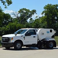 Airport runway sweeper 210h®ride-on