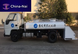Self-propelled potable water truck JSTY5050GQS with lift platformfor airport