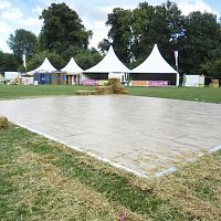 Oak laminate flooring OUTDOOR floatingwood lookstone look
