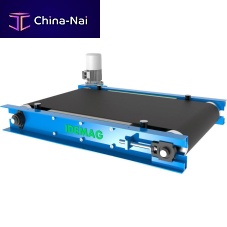 Magnetic separator for solidsfor the pharmaceutical industryfor the recycling industry