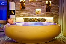 Round bathtub INFINITY POOLfree-standingprofessionalcontemporary