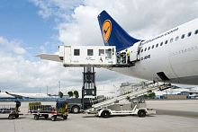 Self-propelled ambulift PRMfor airport