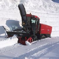 Self-propelled snow blower Supra 4002for runway