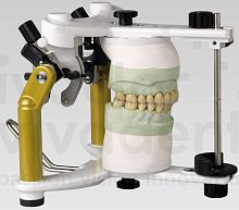 Fully-adjustable dental articulator Stratos 300