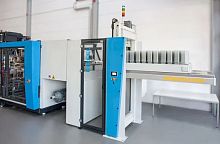 Unloader transfer system SPEEDPACKERconveyor belttrayautomated