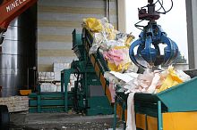 Steel conveyor belt L serieshinged beltfor waste treatment