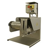 Chicken portioning machine