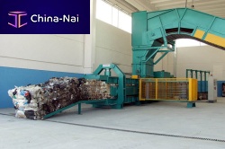 Horizontal baling press MAC 108L/1top-loadingchannelfor plastics