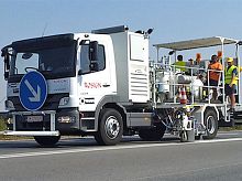 Truck-mounted paint striping machine H37 for paintfor cold plasticfor cold spray plastic
