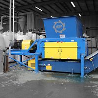 Single-shaft shredder Uni-Shear® SR500secondaryfor cardboardmetal