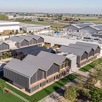Flat roofing DAVINES VILLAGE, PARMAcopperzinc-titaniummetal look