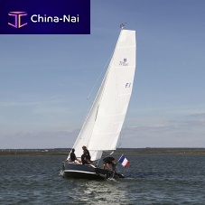 Dayboat sailboat TI�BACclassicregatta1-cabin