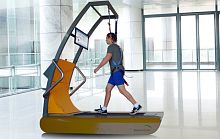 Treadmill with harness system BalanceTutor