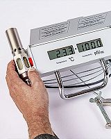 Portable conductivity meter MLA900 with LCD displayfor kerosene