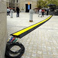 Floor-mounted cable protector Yellow Jacket®vehicle bridge
